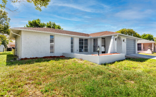 7414 San Carlos Dr, Port Richey, FL 34668