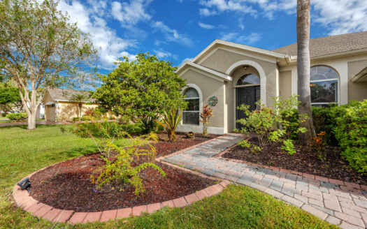 12709 Tar Flower Dr, Tampa, FL 33626